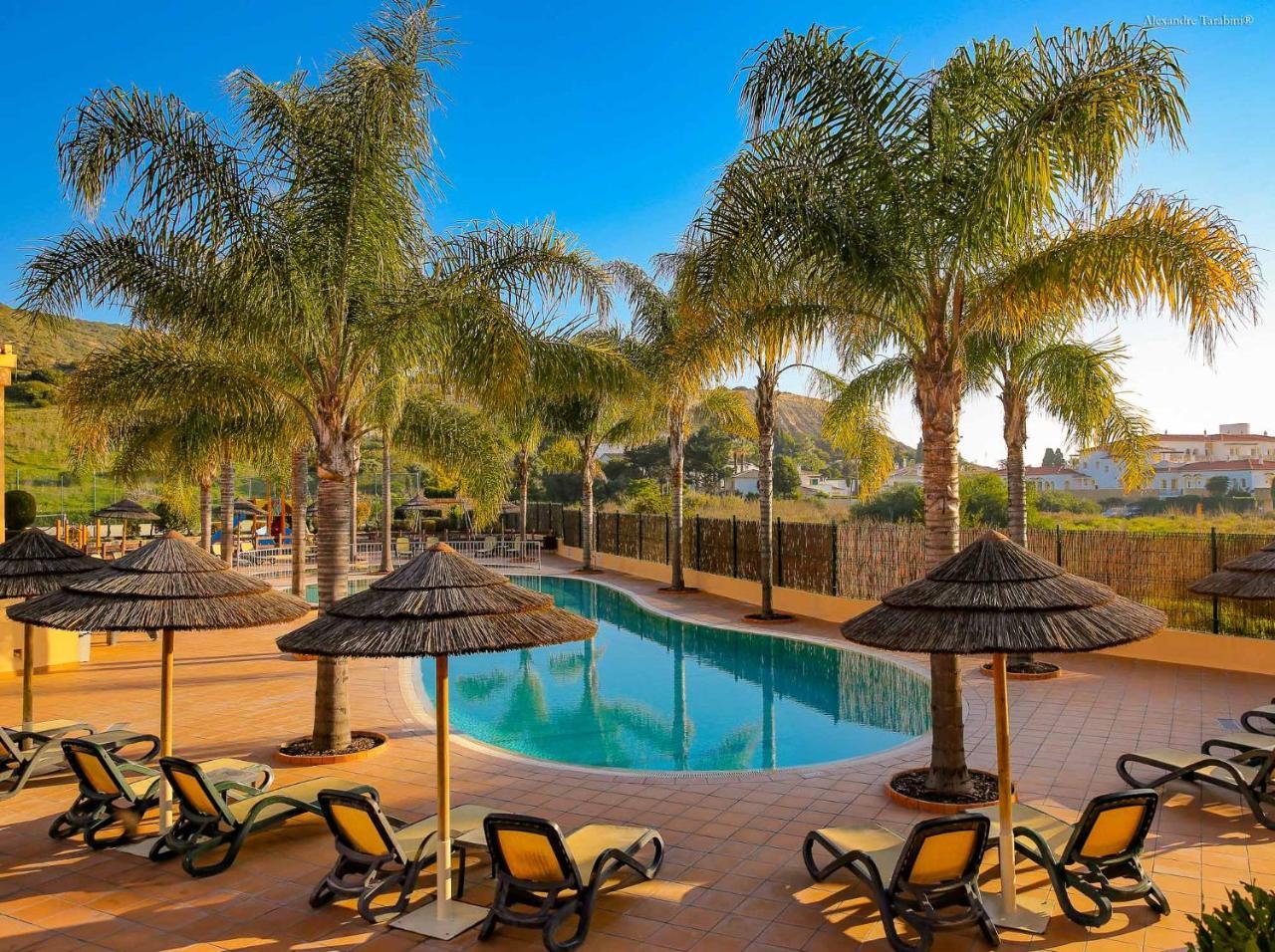 Luzbay Pool Apartments Dış mekan fotoğraf