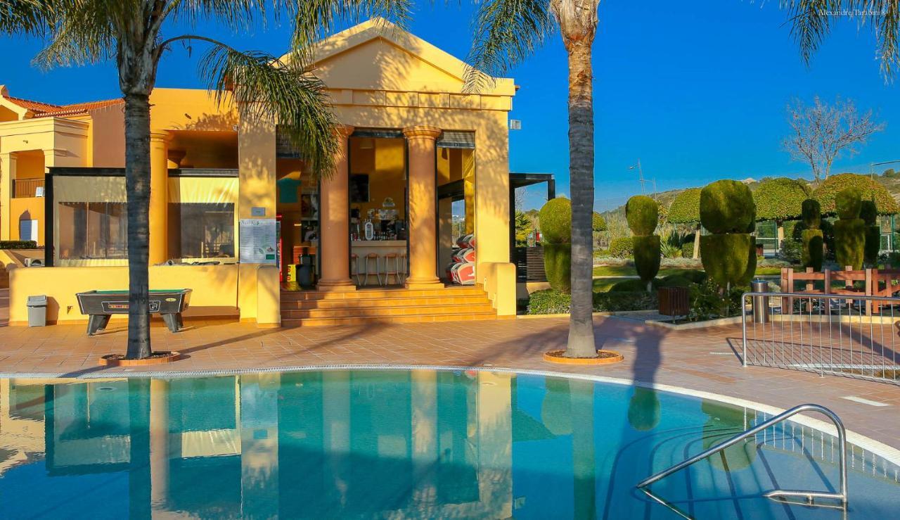 Luzbay Pool Apartments Dış mekan fotoğraf